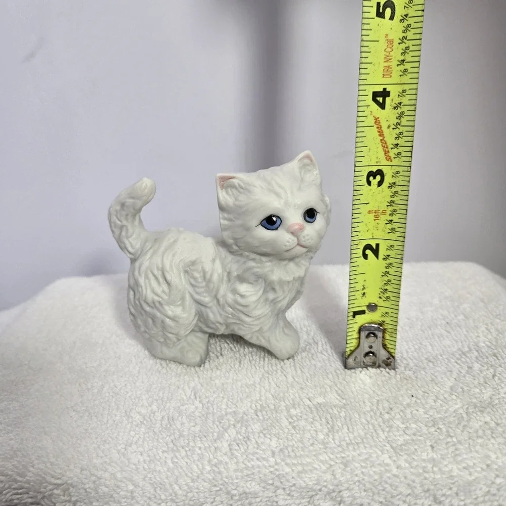 Vintage White Persian Cat Figurine Ceramic Glossy Blue Eyes Longhair Collectible